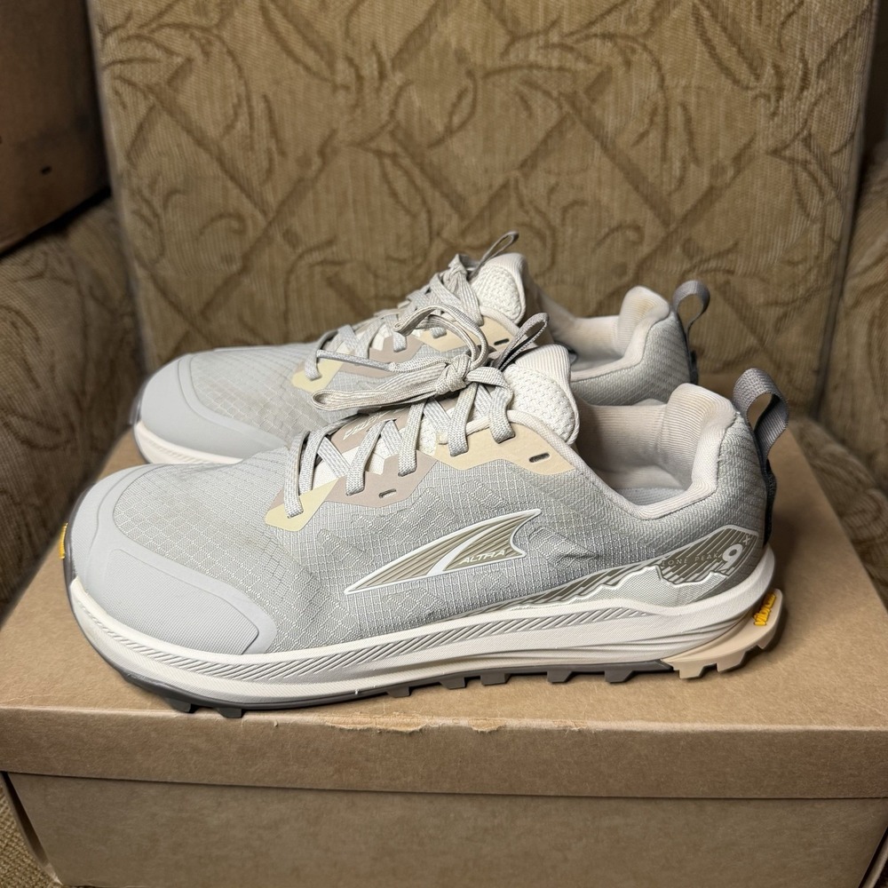 Altra Women's Lone Peak 9 AL0A85RH923 Beige Hiking Trail Shoes Size 9.5 M EUC!